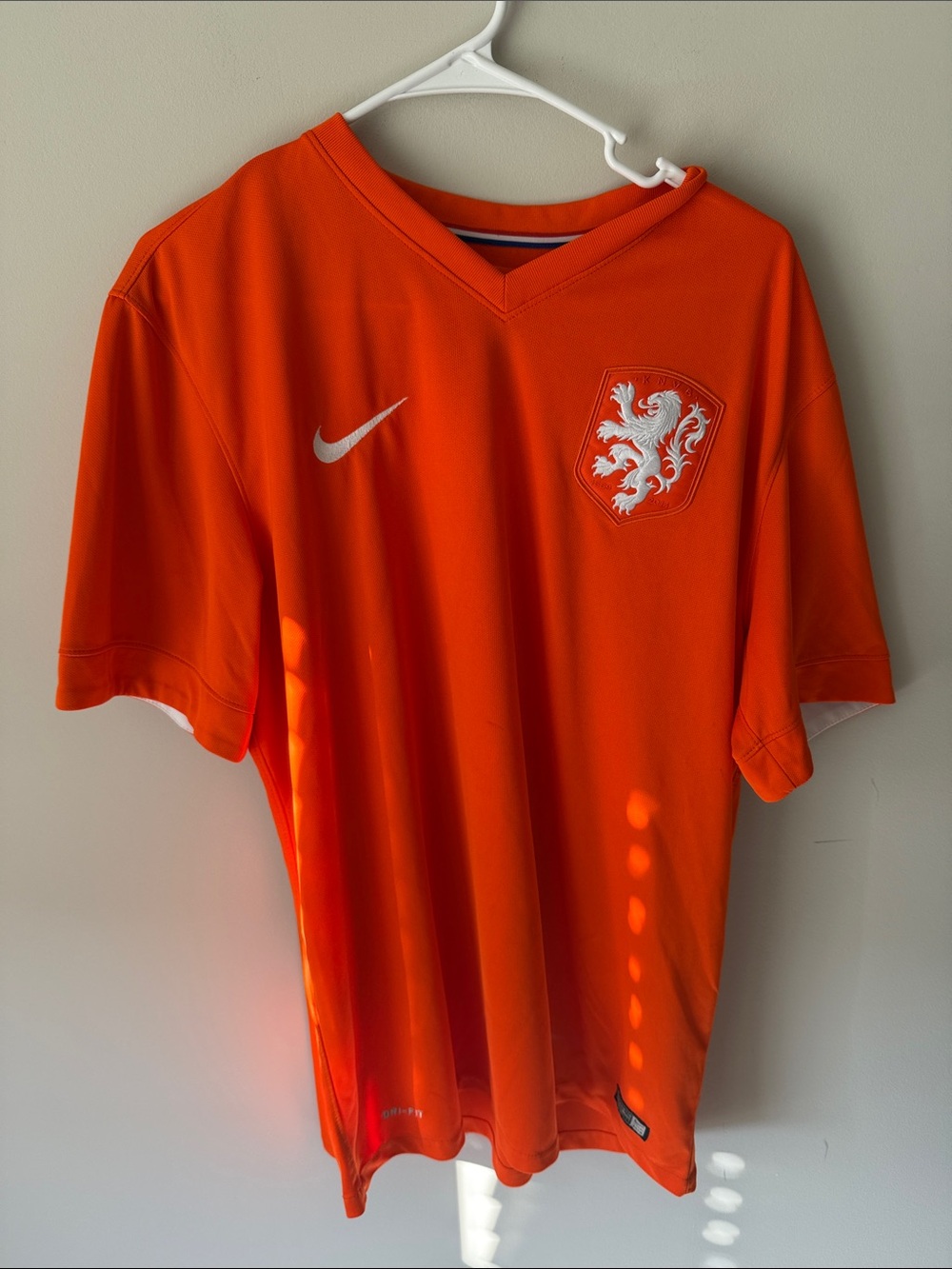 Nike Men’s Orange Netherlands Soccer Jersey with Crest